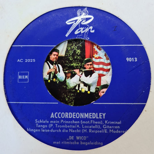 Accordeon Duo De Wico's - Medley Nr. 1 Vinyl Singles Vinyl Zeer Goed / Hoesje Generic "VINYLSINGLES.NL"