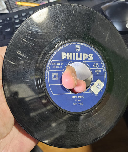 Tykes - Let's Dance 40865 Vinyl Singles Vinyl Redelijk / Hoes Slecht