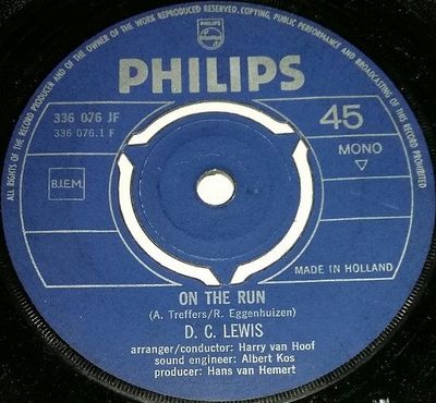 D.C. Lewis - On The Run Vinyl Singles Vinyl Zeer Goed / Hoesje Generic "VINYLSINGLES.NL"