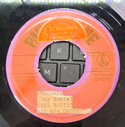 Earl Bostic And His Orchestra - Cherokee Vinyl Singles Vinyl Zeer Goed / Hoesje Goed "VINYLSINGLES.NL"